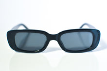 Load image into Gallery viewer, Lois
